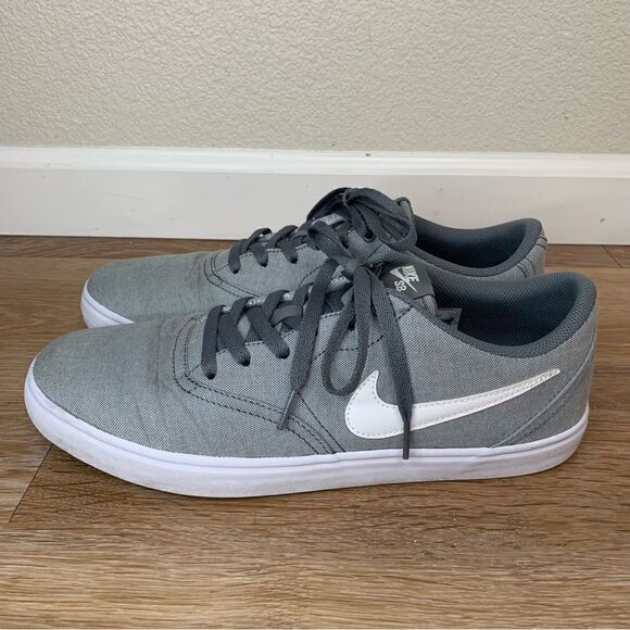 Nike SB Solar Fit Men’s Gray Canvas Lace Up Sneakers - Picture 2 of 11
